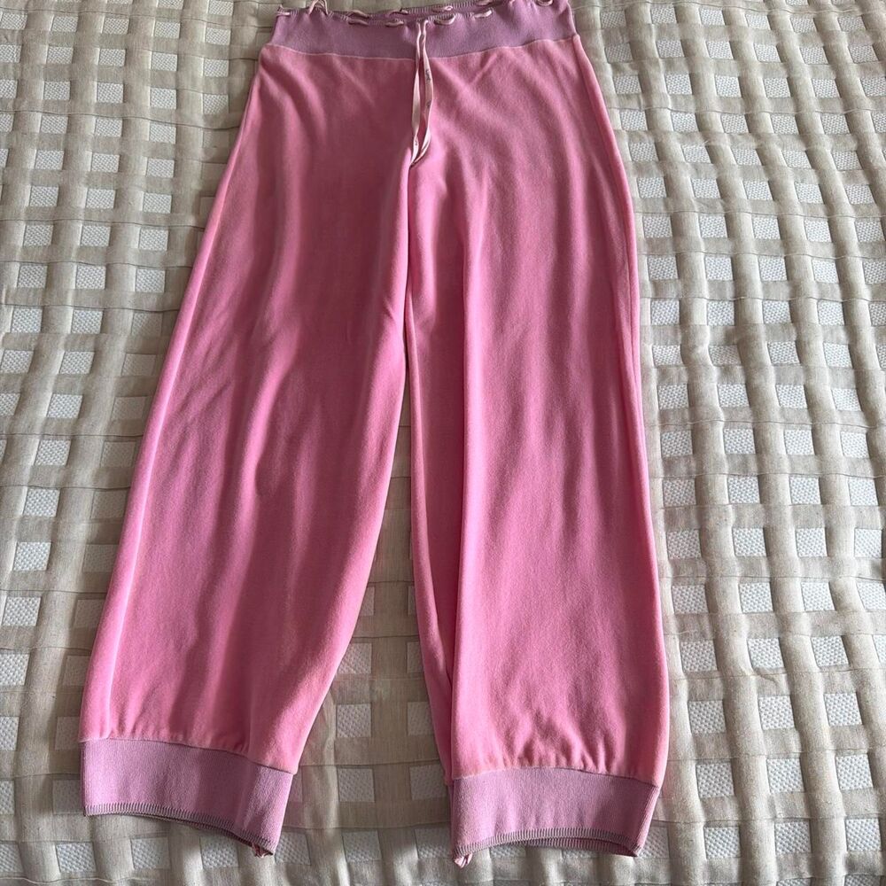 VTG Pink high-waisted sweatpants with drawstring waist